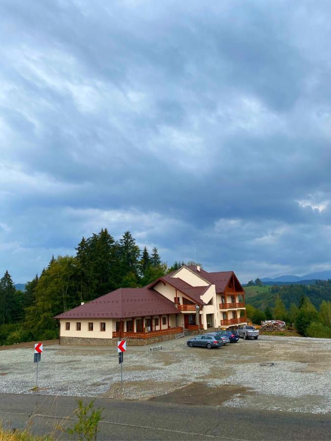 Pensiunea Bradul Dealu Stefanitei Exterior photo